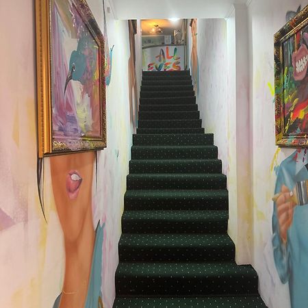 All Eyes Hostel Kamianets Podilskyi Bagian luar foto