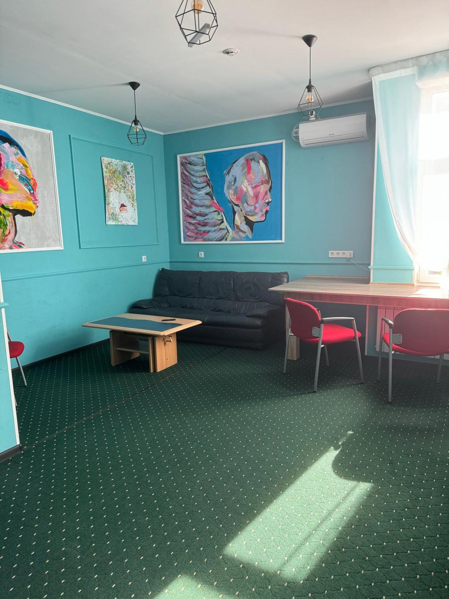 All Eyes Hostel Kamianets Podilskyi Bagian luar foto