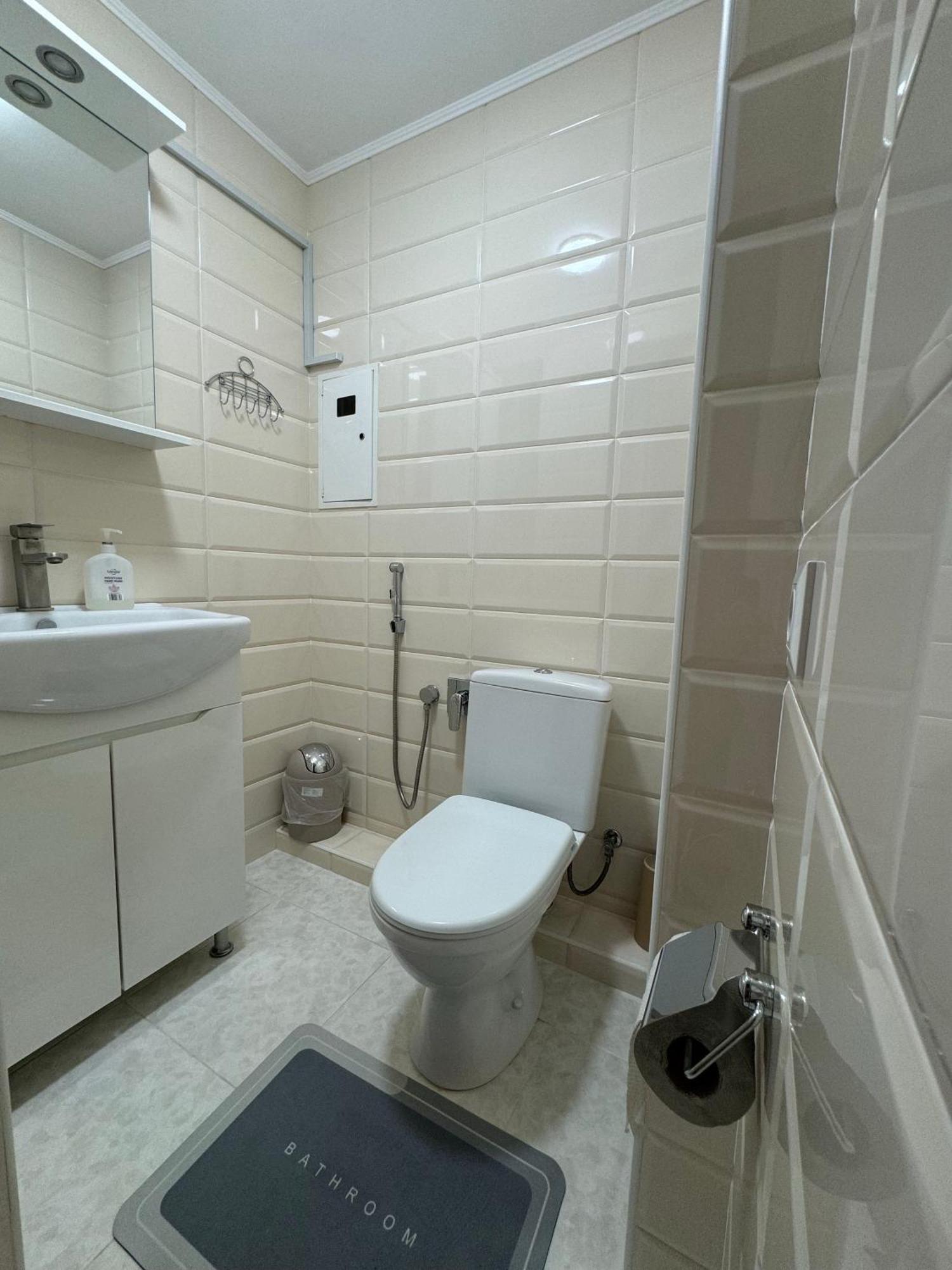 All Eyes Hostel Kamianets Podilskyi Bagian luar foto
